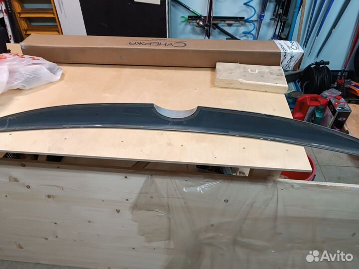 Спойлер, накладка двери багажника