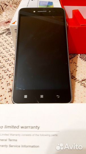 Lenovo Sisley S90, 2/32 ГБ