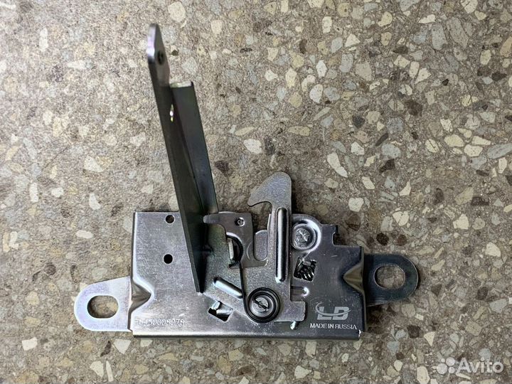 Замок капота Лада Гранта