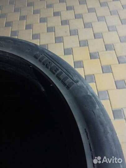 Pirelli Carrier 245/45 R18