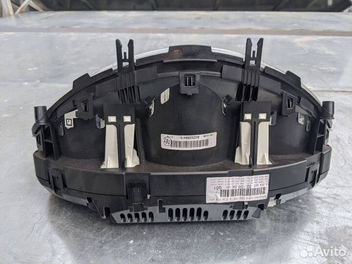 Панель приборов (щиток) Mercedes-Benz C-Класс