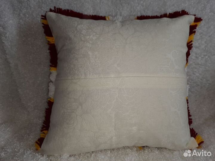 Подушка интерьерная