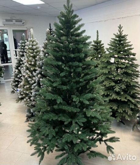 Елка искусственная