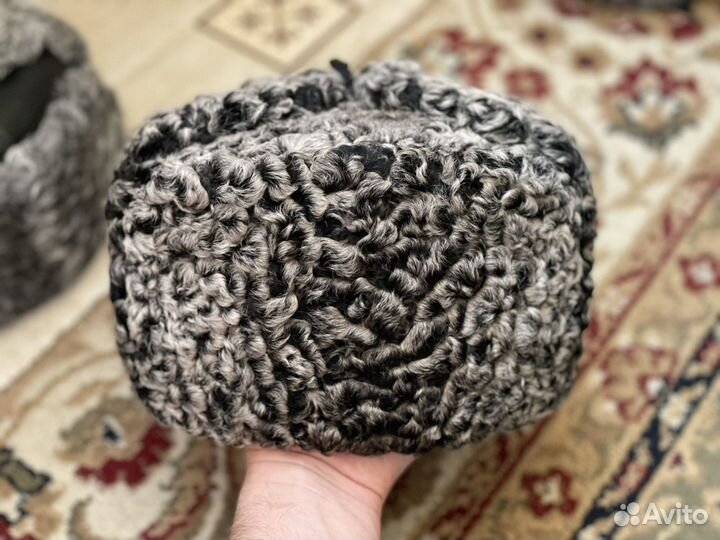 Ушанки из серого каракуля