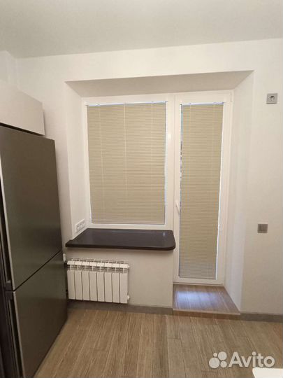 Жалюзи и рулонные шторы в Калининграде