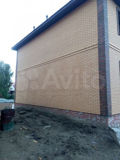 Коттедж 170 м² на участке 3 сот.