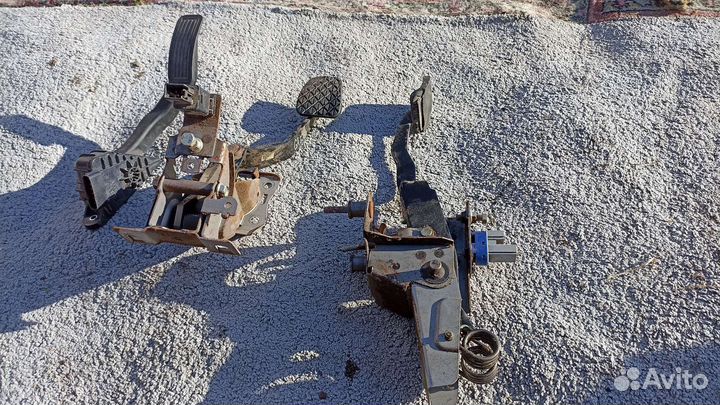 Педали mazda 6 gg