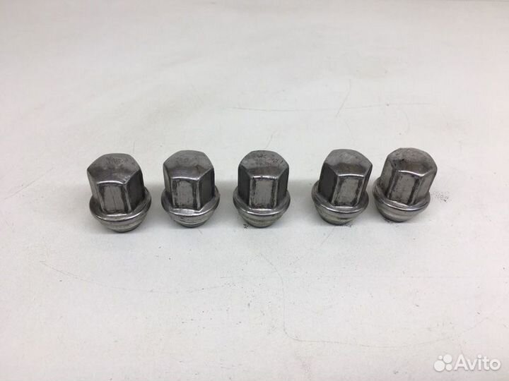 Гайка колесная Dodge Ram 5.7 2018