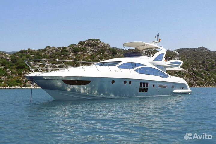 Моторная яхта Azimut 72S