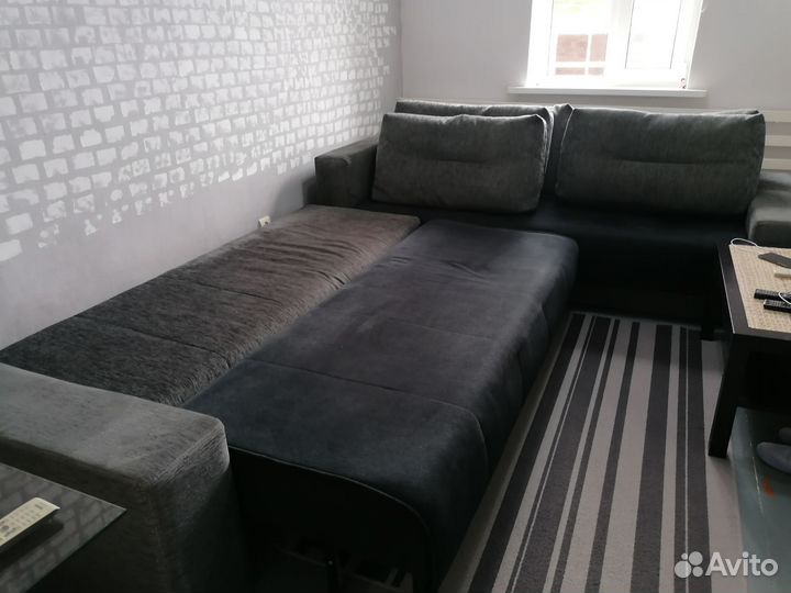 Большой угловой диван раскладной бу