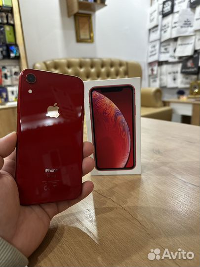 iPhone XR 64GB RED