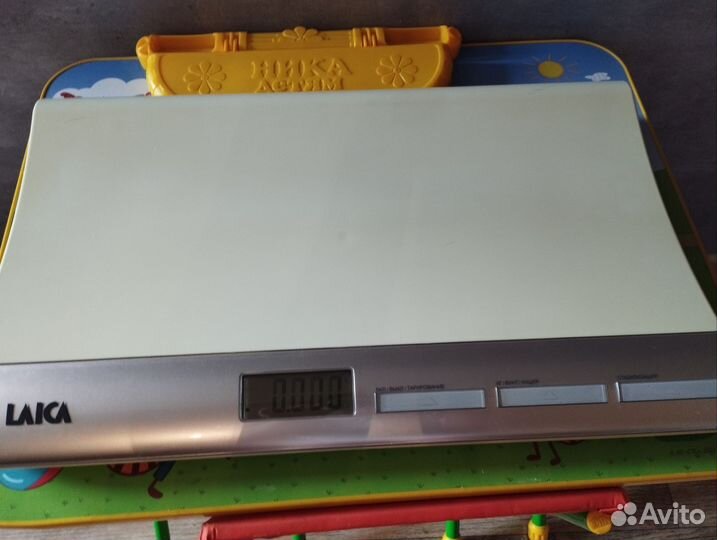 Весы для новорожденных laica