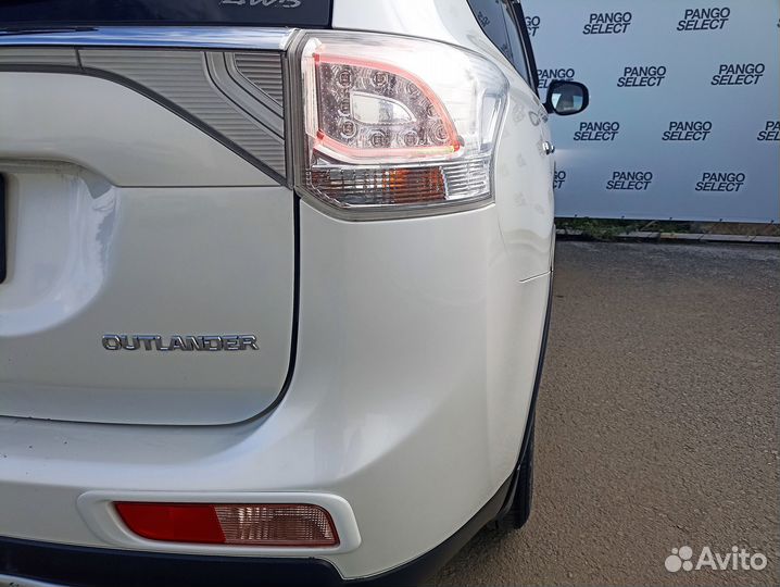 Mitsubishi Outlander 2.4 CVT, 2014, 153 812 км