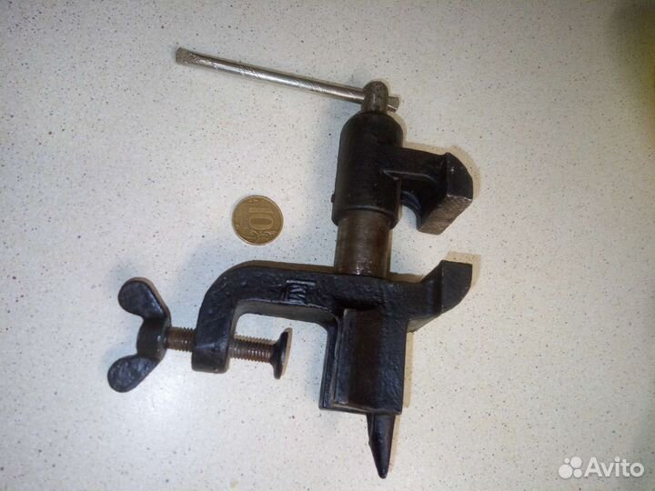 Тиски настольные СССР