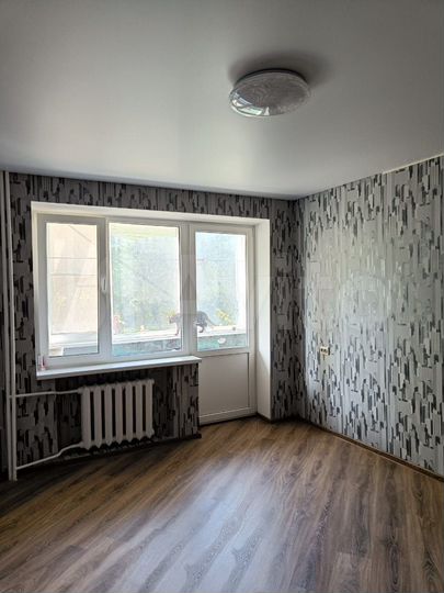 2-к. квартира, 54 м², 1/2 эт.