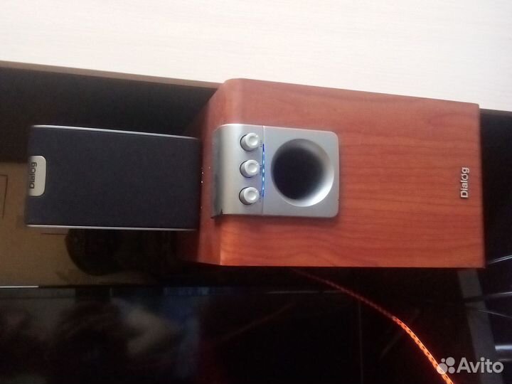 Колонки для компьютера 2.1