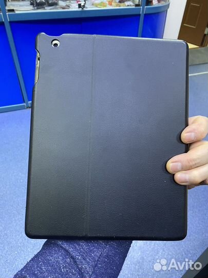 iPad 4 64gb белый с сим картой + чехол