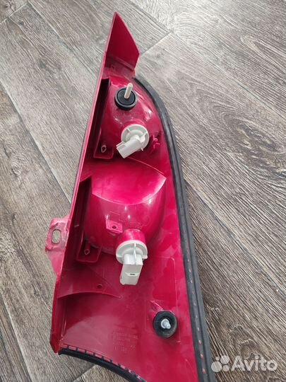 Фара задняя правая ford focus 1