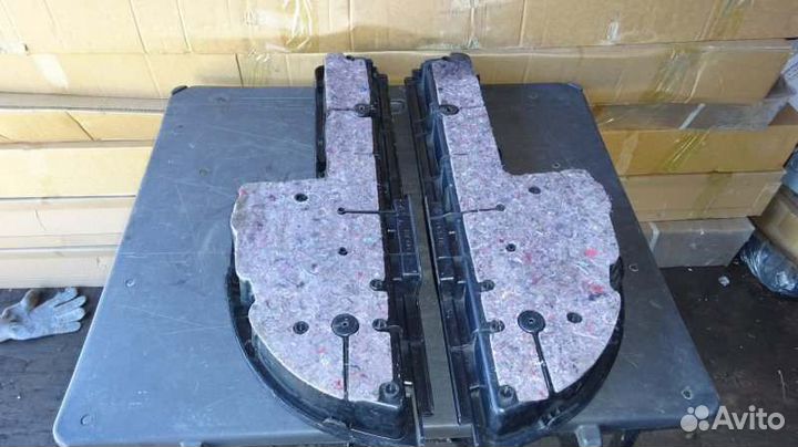 Ящик в багажник Toyota Corolla Fielder NZE121