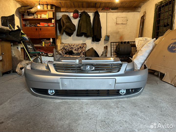 Передний бампер priora