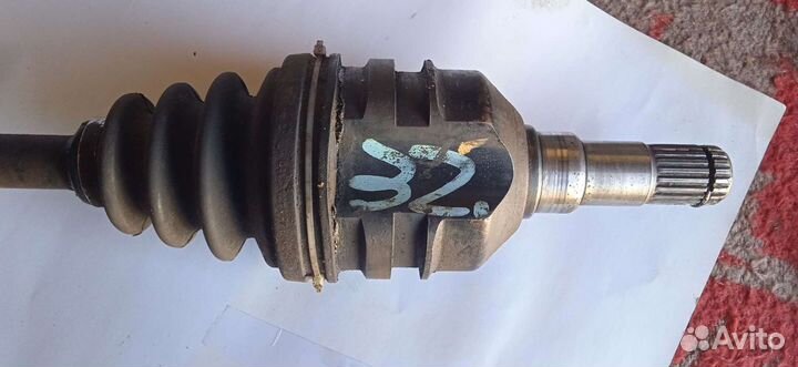 Привод передний Тойота Виста. SV40