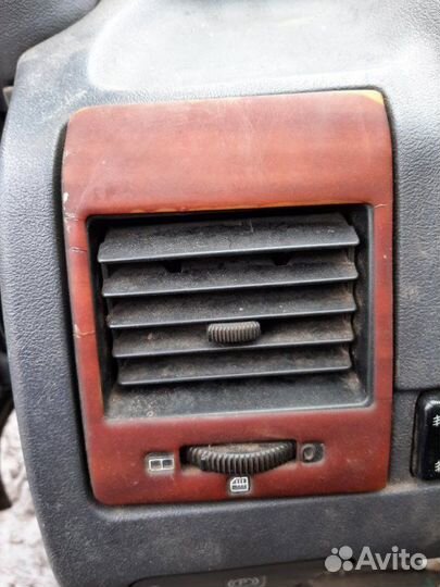 Дефлектор воздушный Mercedes-Benz Vito W638 OM611