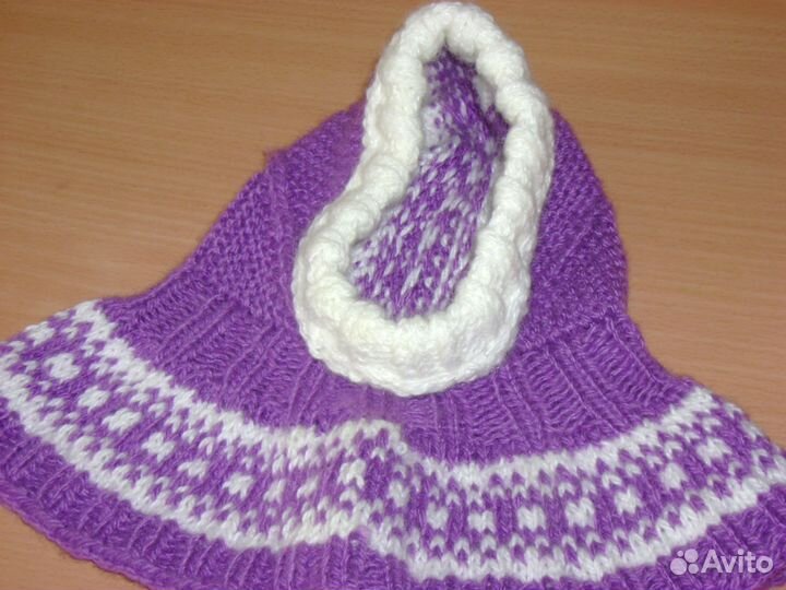 Шапочка-шлем с жаккардовым узором. окружность 40 с