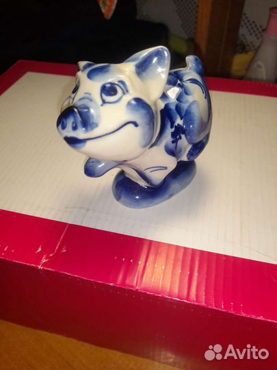 Фарфоровые статуэтки