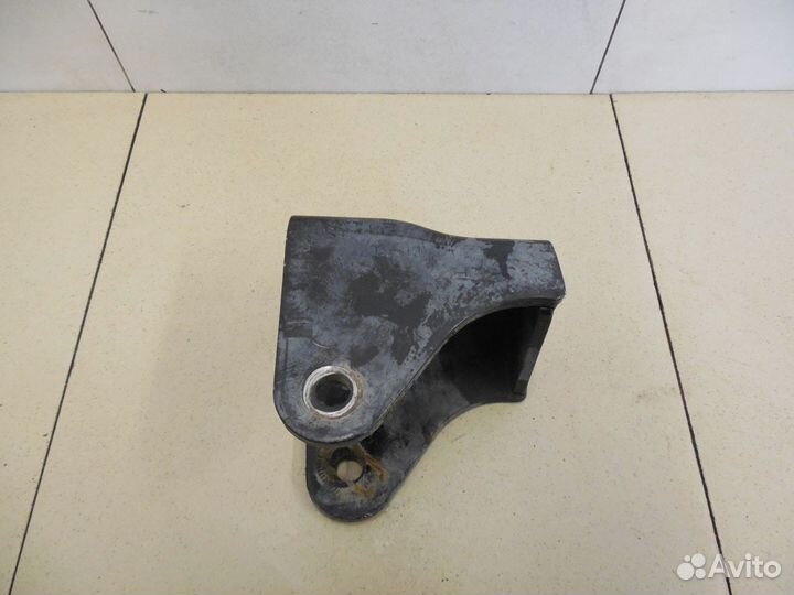 Кронштейн опоры кпп RIO 2005-2011