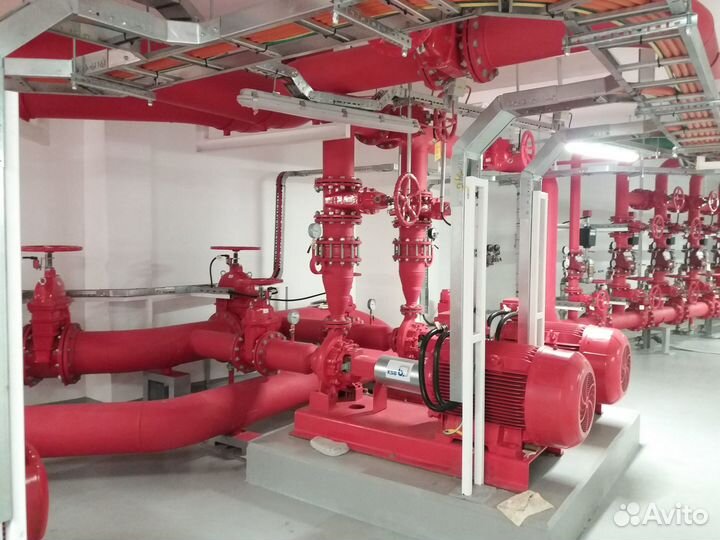 Бригада сантехников и сварщиков