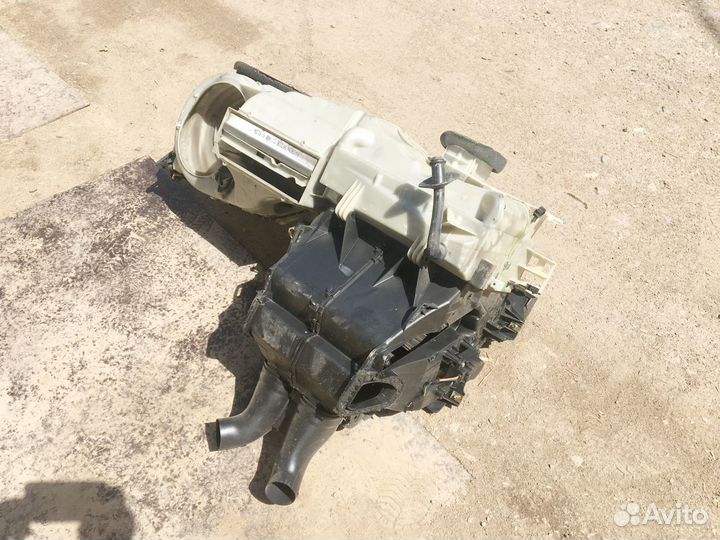 Корпус печки отопителя салона Вольво XC90