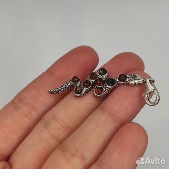 Подвеска змея