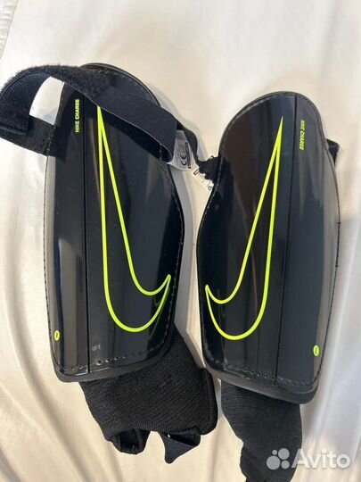 Щитки футбольные nike