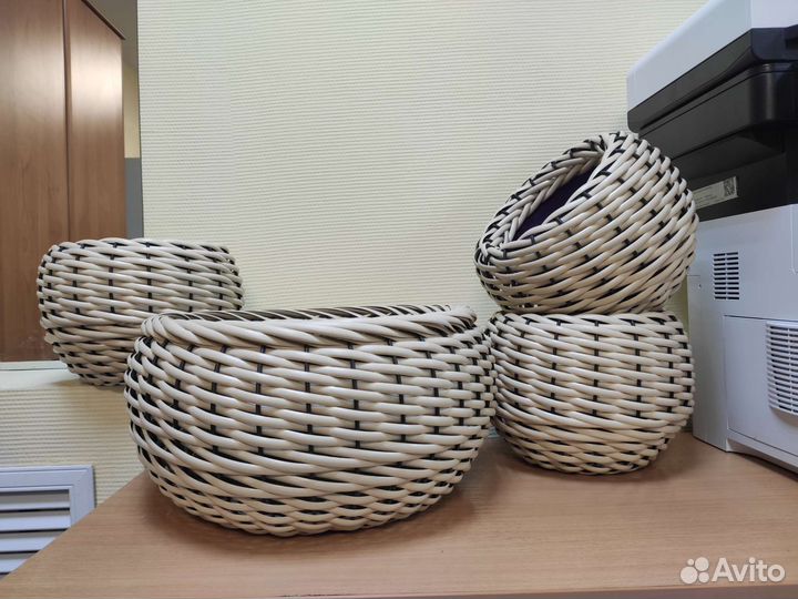 Кашпо для цветов. Ротанг