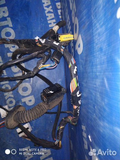 Проводка двери Kia Rio 3 седан G4FC 2015