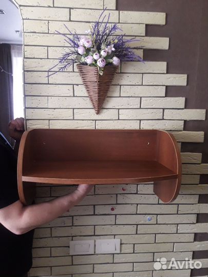 Деревянная полка