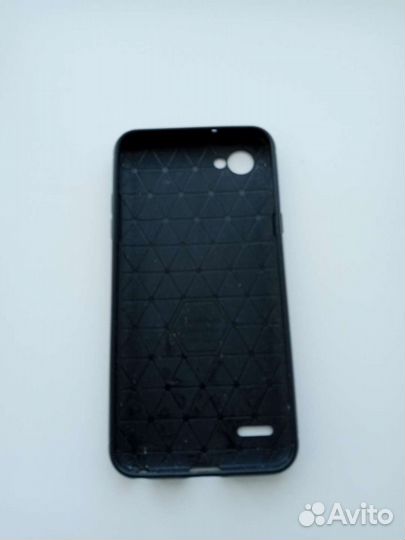 Чехлы на телефон