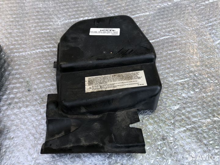 Крышка салонного фильтра L BMW 3 E92