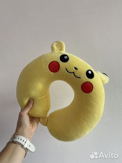 Подушка дорожная Пикачу