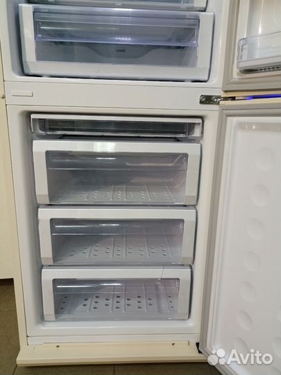 Холодильник Samsung no frost