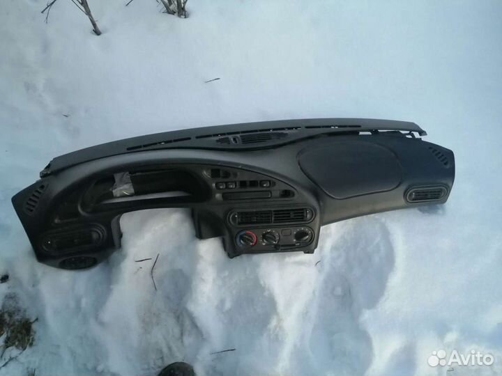 Панель нивы шевроле в сборе