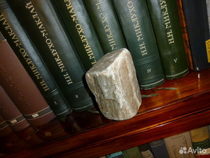 Старинный необычный камень