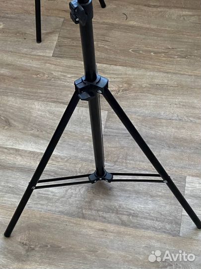 Штатив универсальный без опций (68-210см)