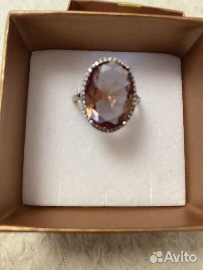 Серебряное кольцо с султанитом