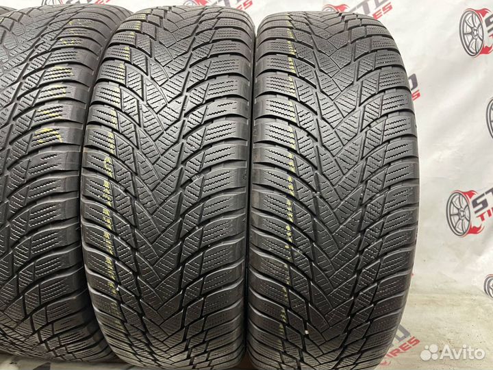 Bridgestone Blizzak LM-001 205/60 R16