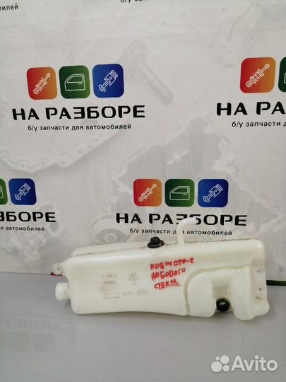 Бачок омывателя Mitsubishi Pajero 2 поколение 4M40