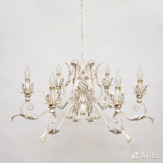 Люстра новая