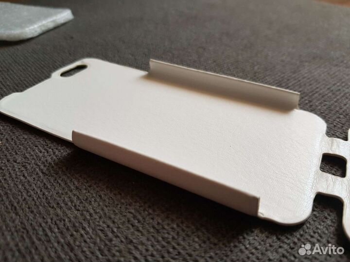 Чехол (флип-кейс) на Apple iPhone 6 или 6s (белый)