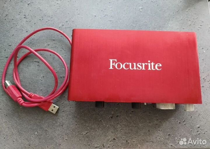 Focusrite Scarlett 2i2 2nd Gen