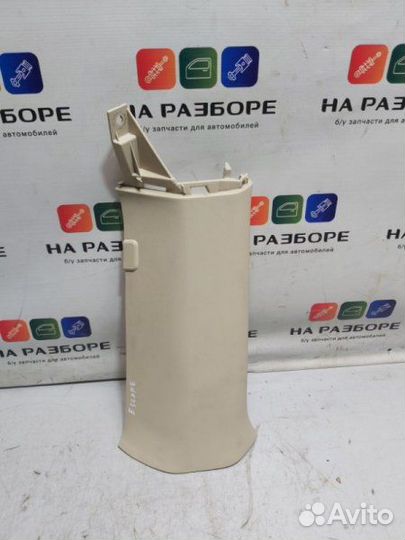 Накладка на стойку внутренняя задняя левая Ford